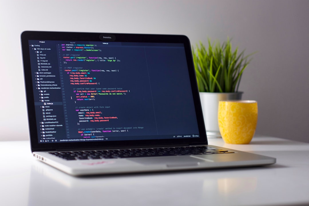 Pengenalan Tulisan Tangan Angka Cina Menggunakan Weighted United Moment Invariant dan Self Organizing Maps Image