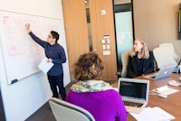 Pengenalan Algoritma Pemrograman melalui Simulasi Robot Image