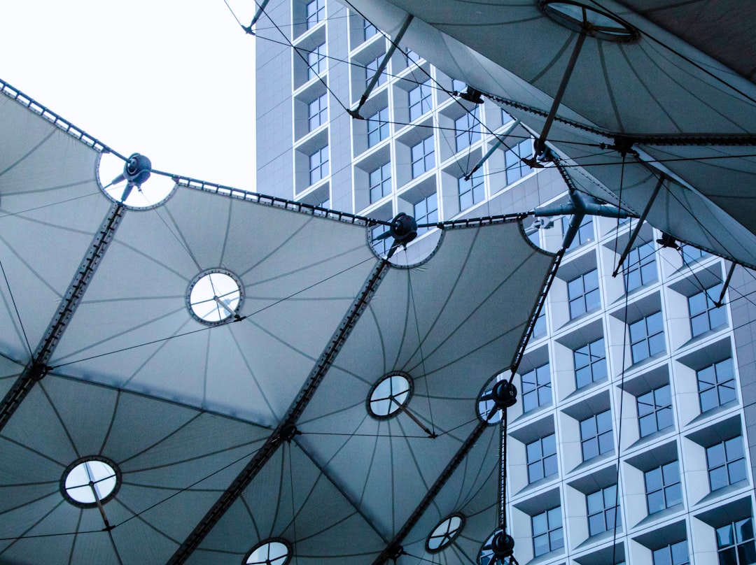 Analisis Peramalan Produksi dan Faktor\u002DFaktor yang Mempengaruhi Produksi Gula Kristal Putih pada Pabrik Gula Modjopanggoong Kabupaten Tulungagung Image