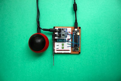 Implementasi Voice Over Internet Protocol (Voip) Berbasis Session Initiation Protocol (Sip) Berbantuan Briker Versi 1.4 untuk Pengukuran Quality Of Services pada Jaringan Komputer di Fakultas Teknik Uika Bogor Image