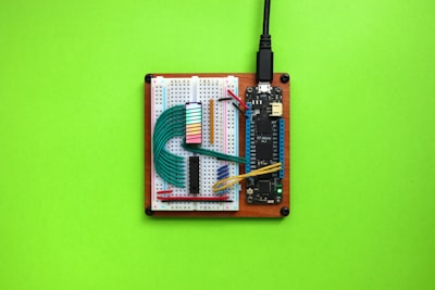 Pertumbuhan dan Persebaran Penduduk Indonesia Hasil Sensus Penduduk 2010 Image