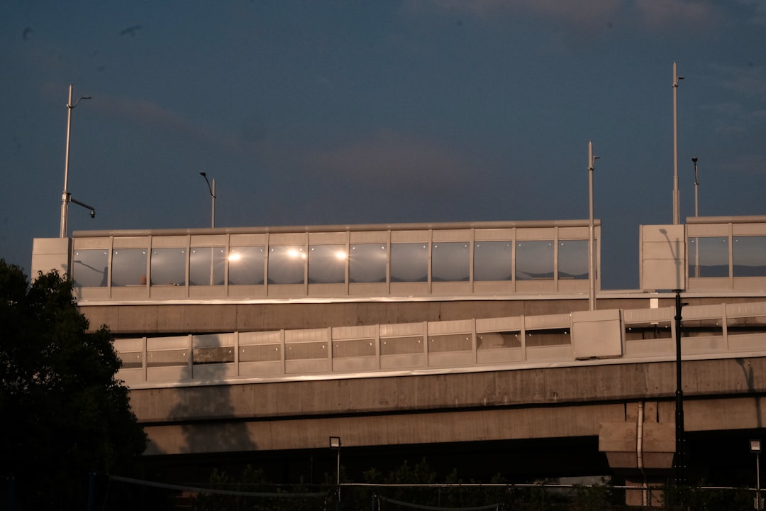 Sejarah Lisan Memburu Sumber Sejarah dari Para Pelaku dan Penyaksi Sejarah Image