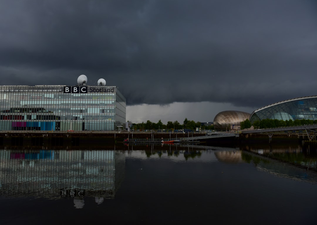 Ekstraksi Garam Magnesium dari Air Laut melalui Proses Kristalisasi Image